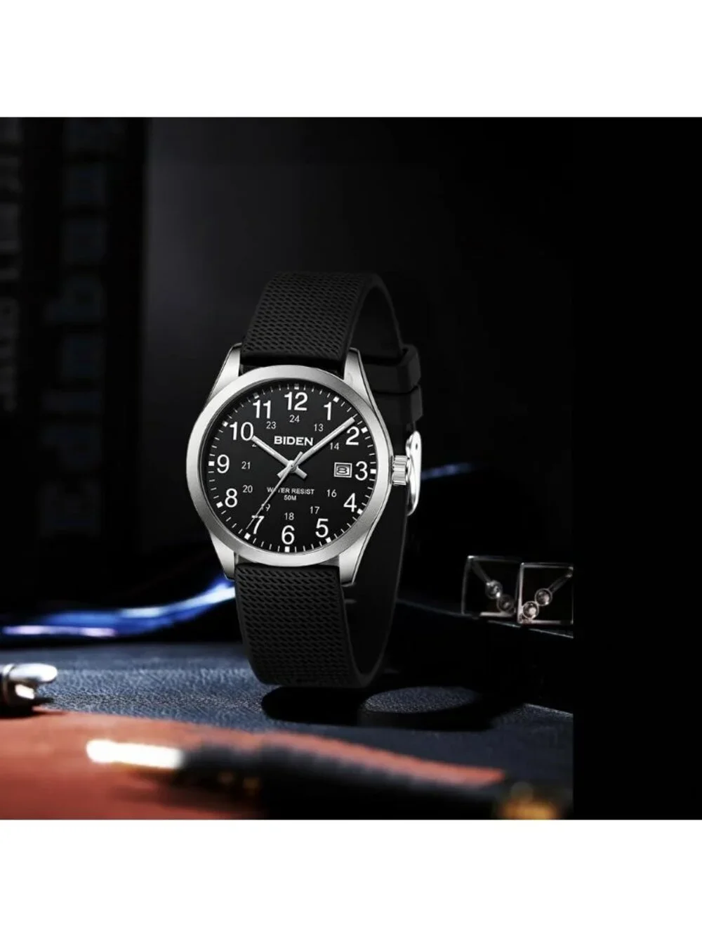 Men's Black And Silver Analog Expansion Band Easy Reader Waterproof Wrist Watch